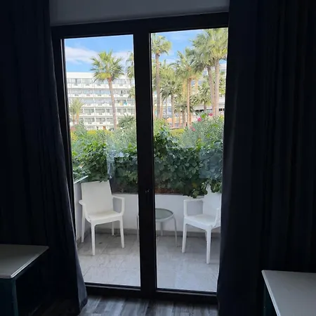 Casa Clara Mit Meerblick Direkt Am * Χλώρακα